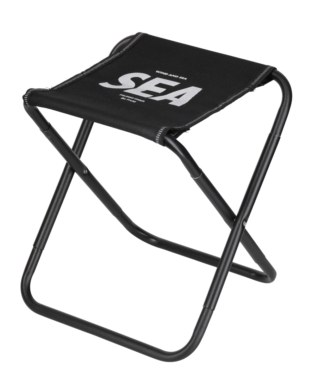 FOLDING CHAIR