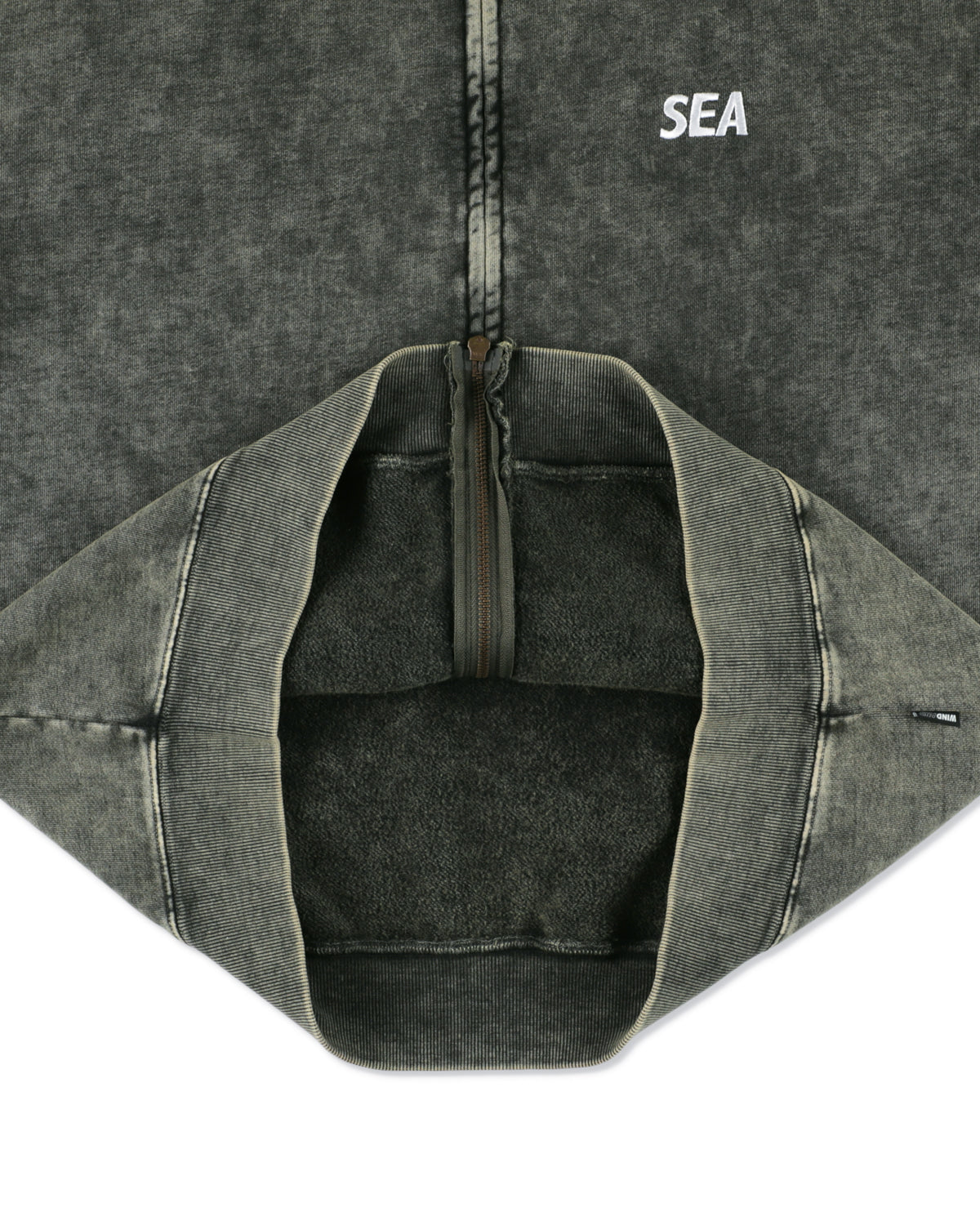 AGED ESSENTIAL ZIP HODDIE