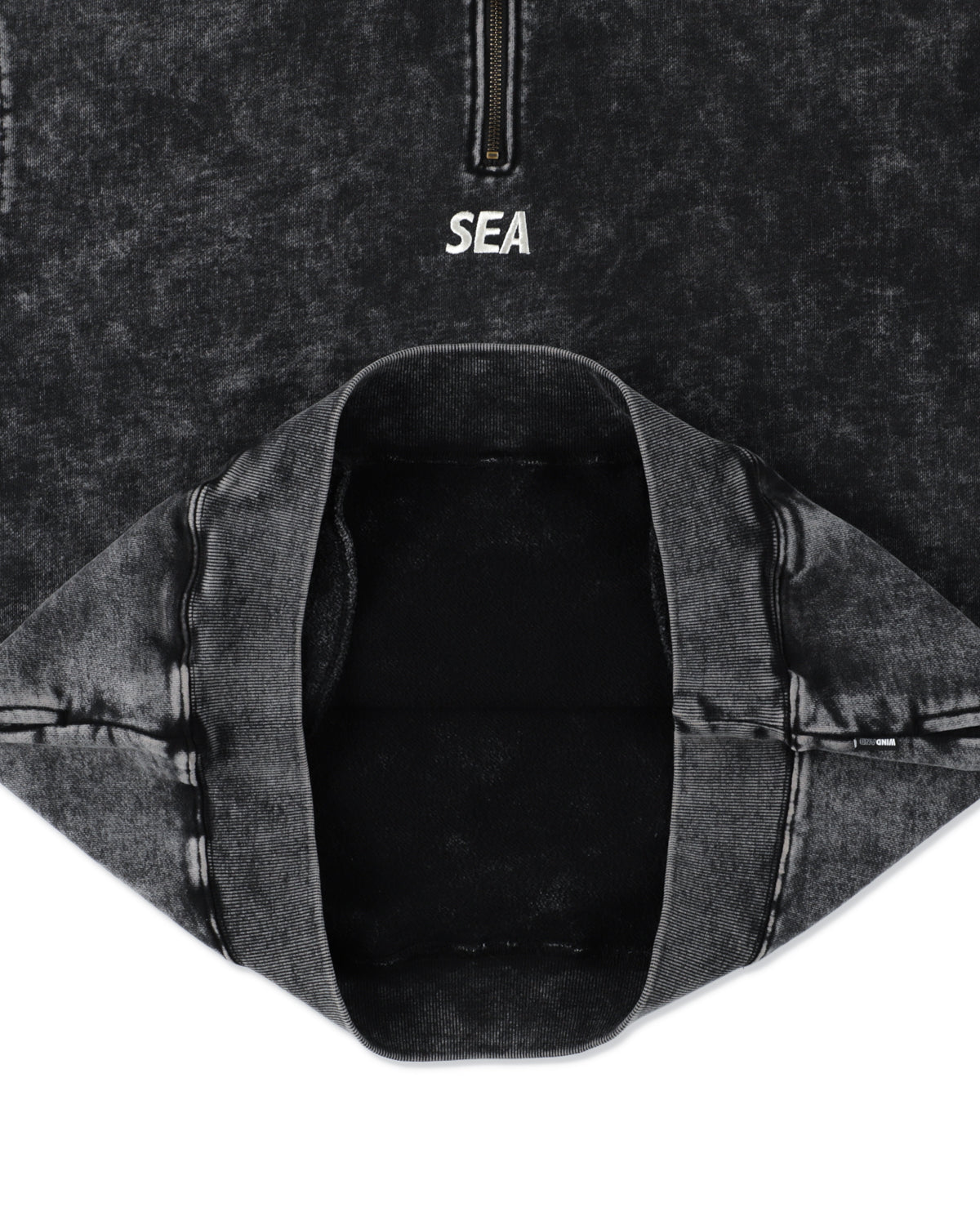 AGED ESSENTIAL HALF ZIP SWEATSHIRTS