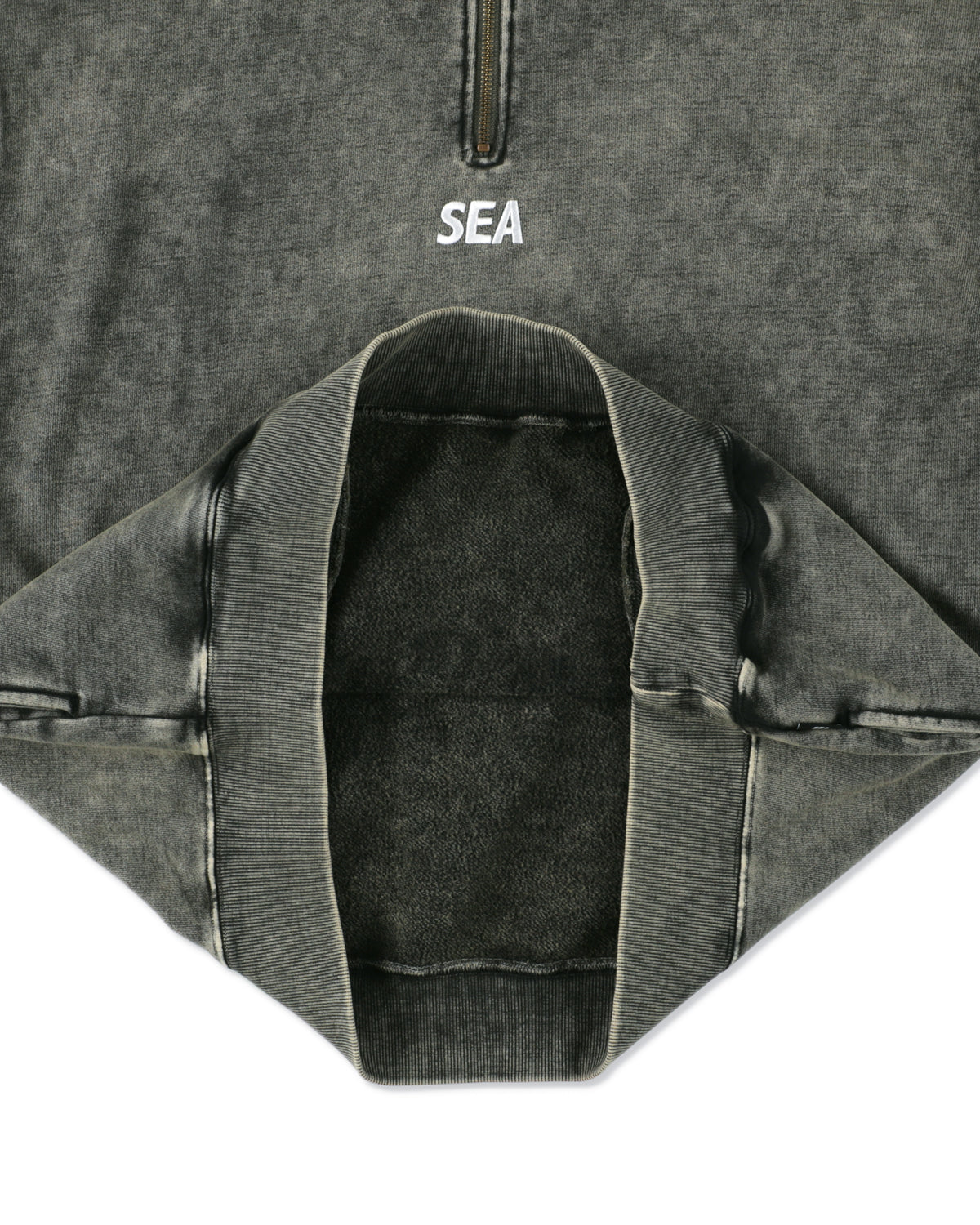 AGED ESSENTIAL HALF ZIP SWEATSHIRTS
