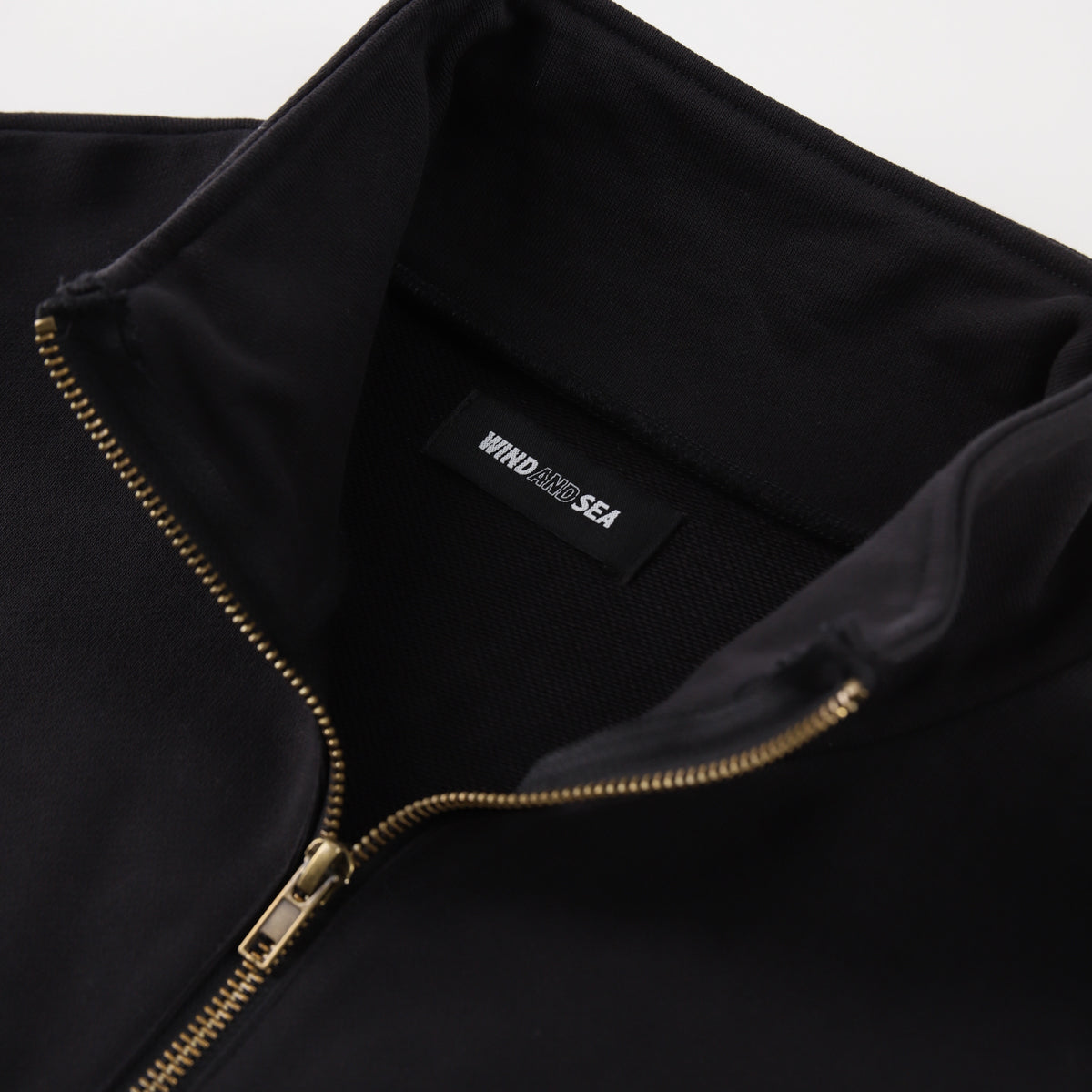 HALF ZIP SWEAT