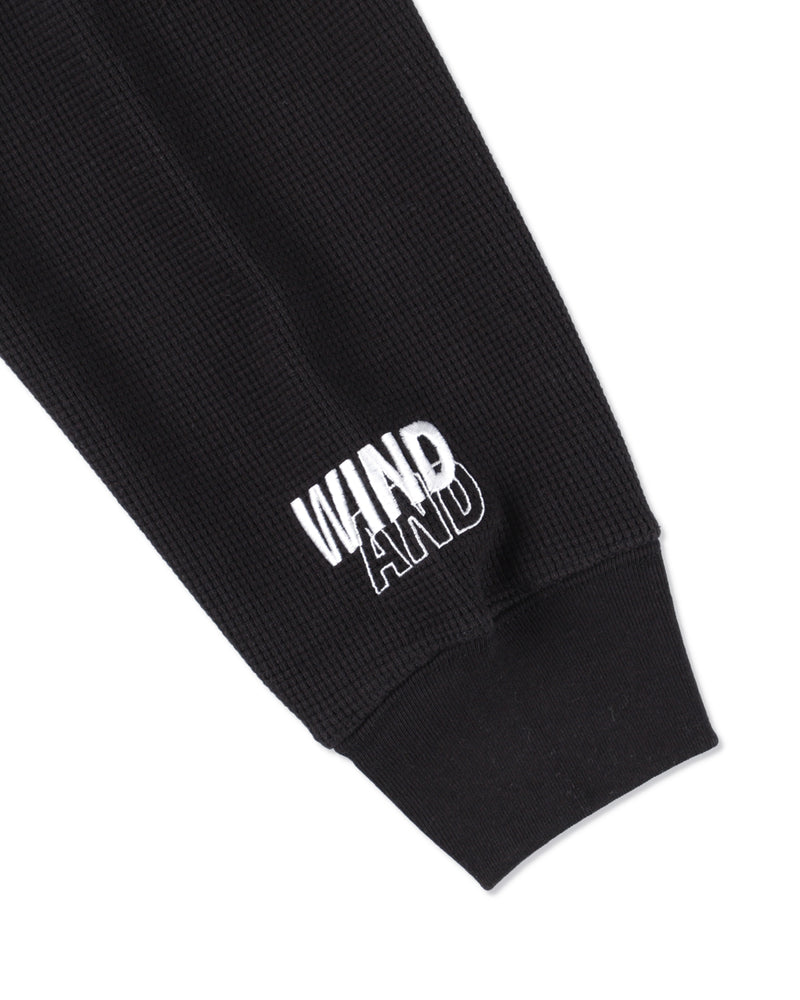 HEAVY WAFFLE HALF ZIP SWEATSHIRT