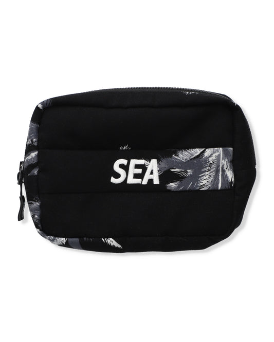 PALM TREE FLANNEL POUCH