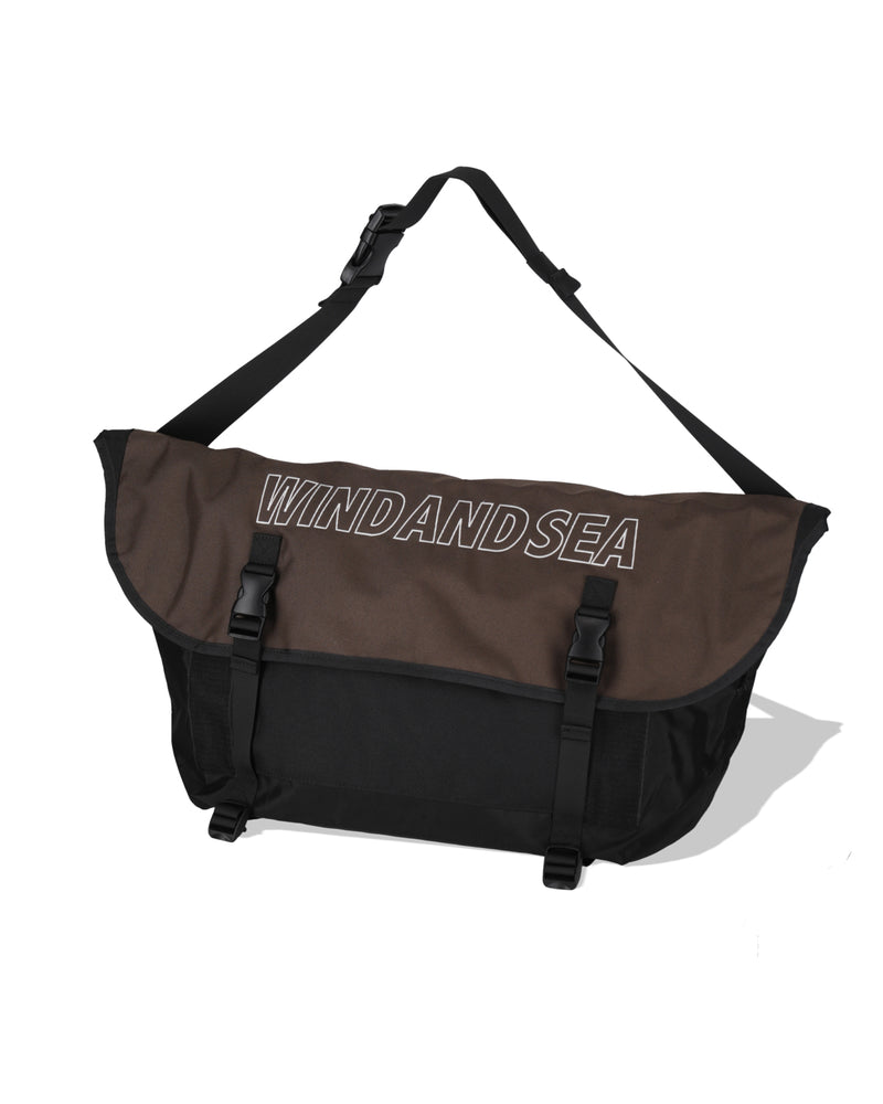 LOGO MESSENGER BAG